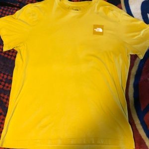 The North Face tee shirt!! Size L!!